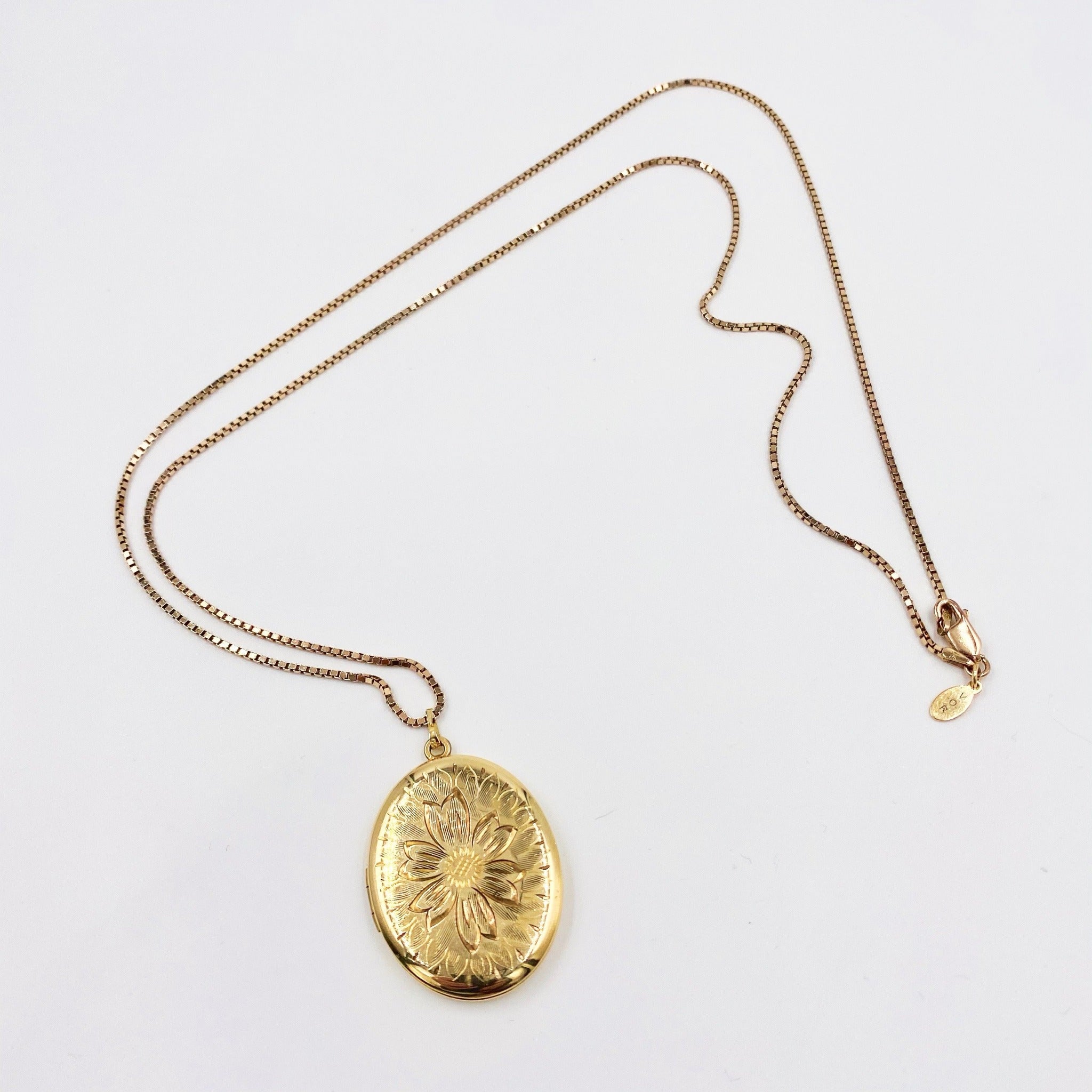 Vintage-O-Rama Gold-Filled Floral Locket Vintage Necklace